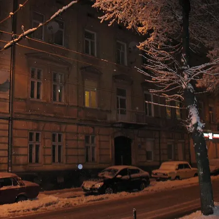 Flat On Sheptytskykh Apartmán *