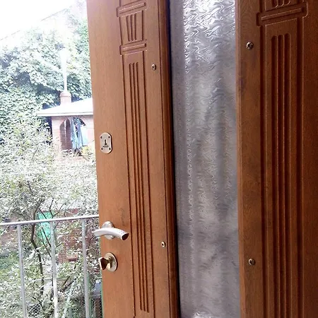 Flat On Sheptytskykh *