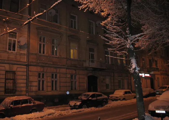 Flat On Sheptytskykh Апартаменты *