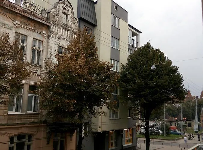Lägenhet Flat On Sheptytskykh Lviv