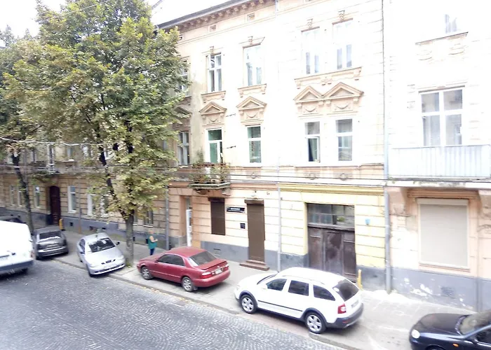 Flat On Sheptytskykh Львов