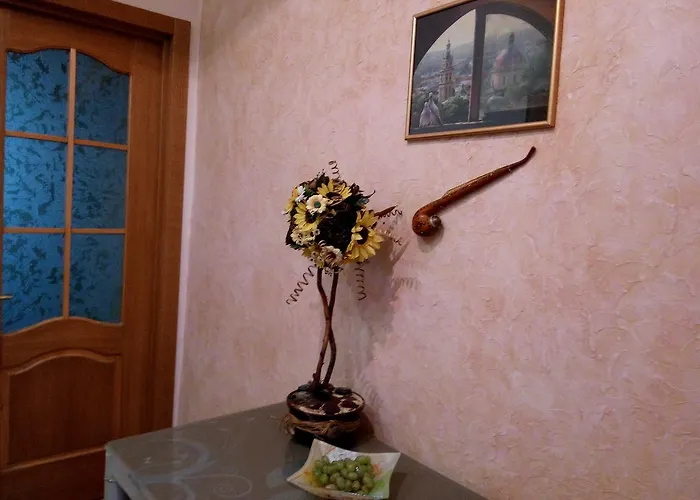 Apartamento Flat On Sheptytskykh