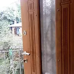 Flat On Sheptytskykh *